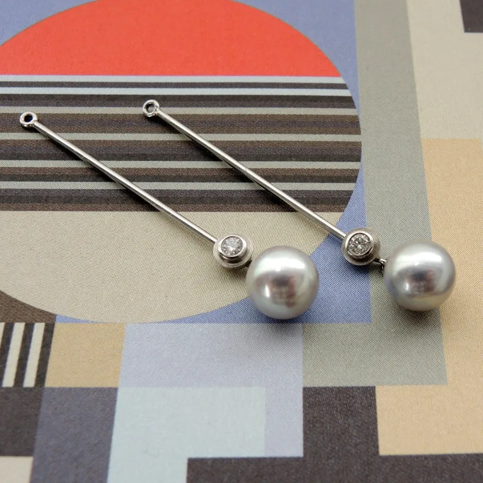 Series  26 | Pearl Jacket, 37.5 mm Long with Diamonds